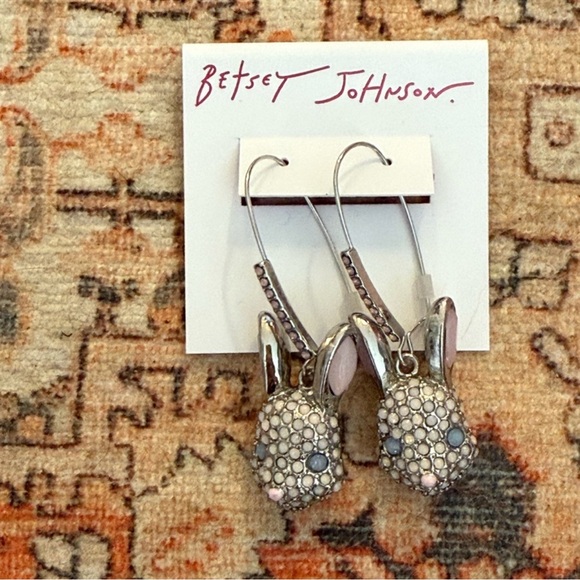 Betsey Johnson Faux Stone Spring Bunny Shaped Dangle Earrings - Picture 5 of 9